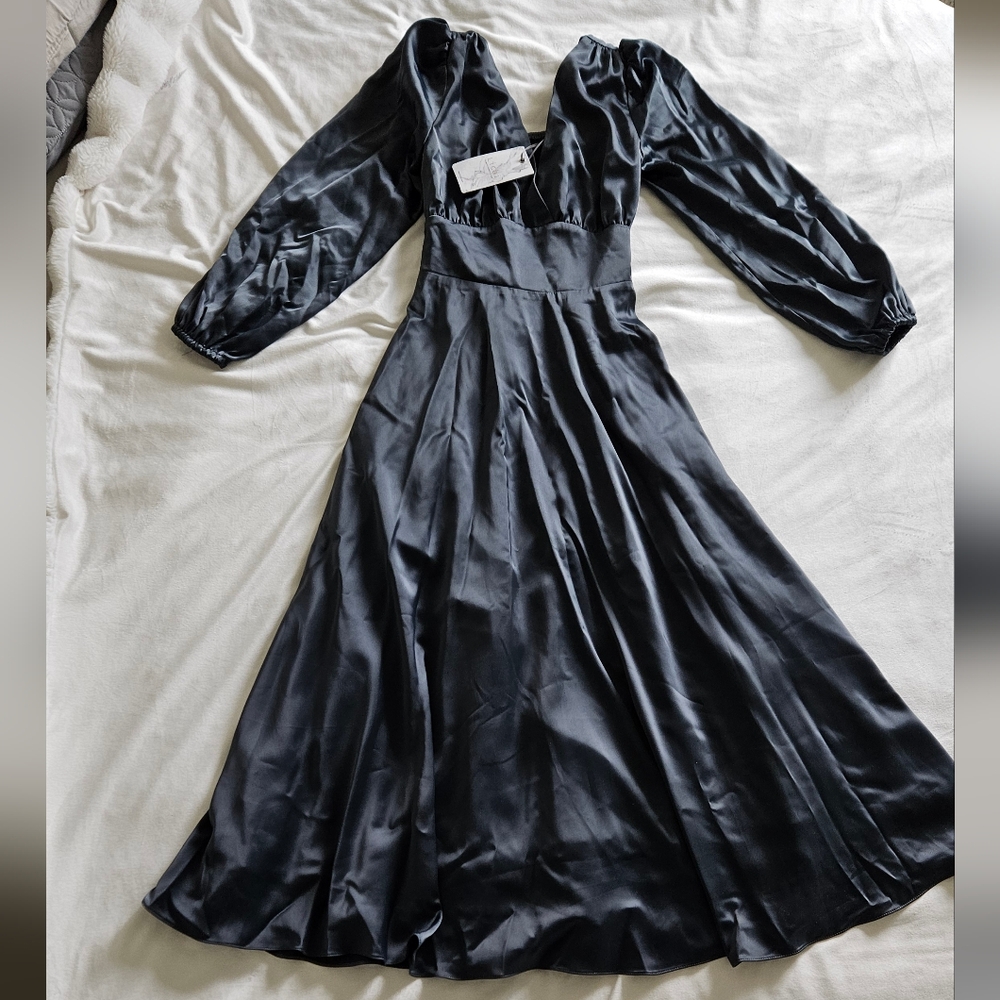 LICHI Flared long-sleeve midi dress | size XS - Picture 7 of 8